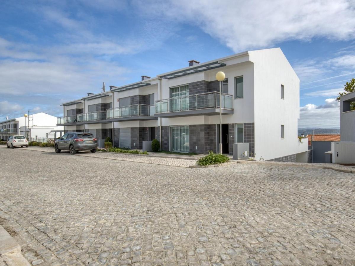 Modern Holiday Home In Salir Do Porto With Swimming Pool Salir de Porto Dış mekan fotoğraf